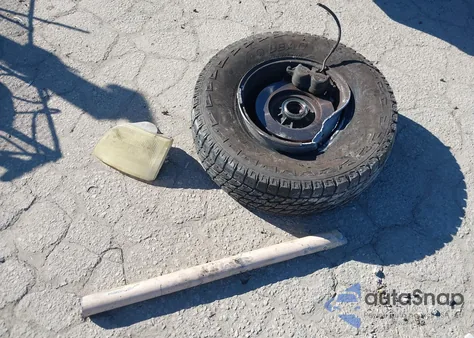 2000 Ford F-150 Lariat/Work Series/Xl/Xlt z USA, uszkodzony, nr VIN 1FTRX17L3YKA68561